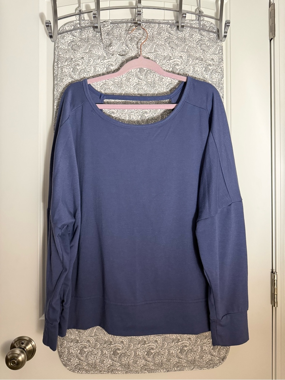 Everyday Relaxed Open Back Crewneck Sweatshirt- Blue